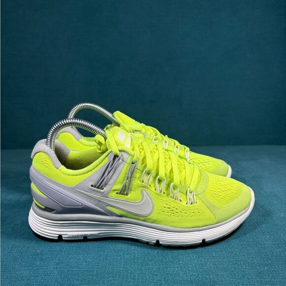 Nike Womens Nike Lunareclipse VOLT/WOLF GREY/PLATINUM Sz 8.5 - Picture 3 of 8
